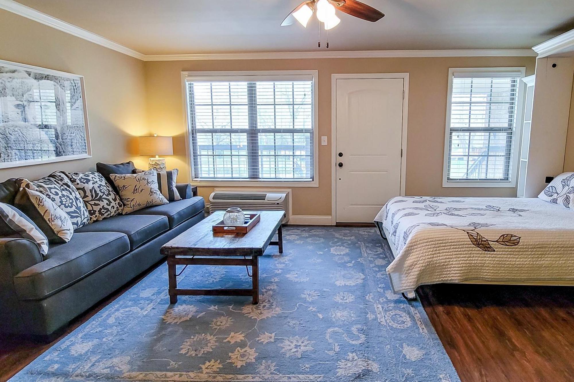Little River Loft & Riverfront Gem Townsend Ruang foto