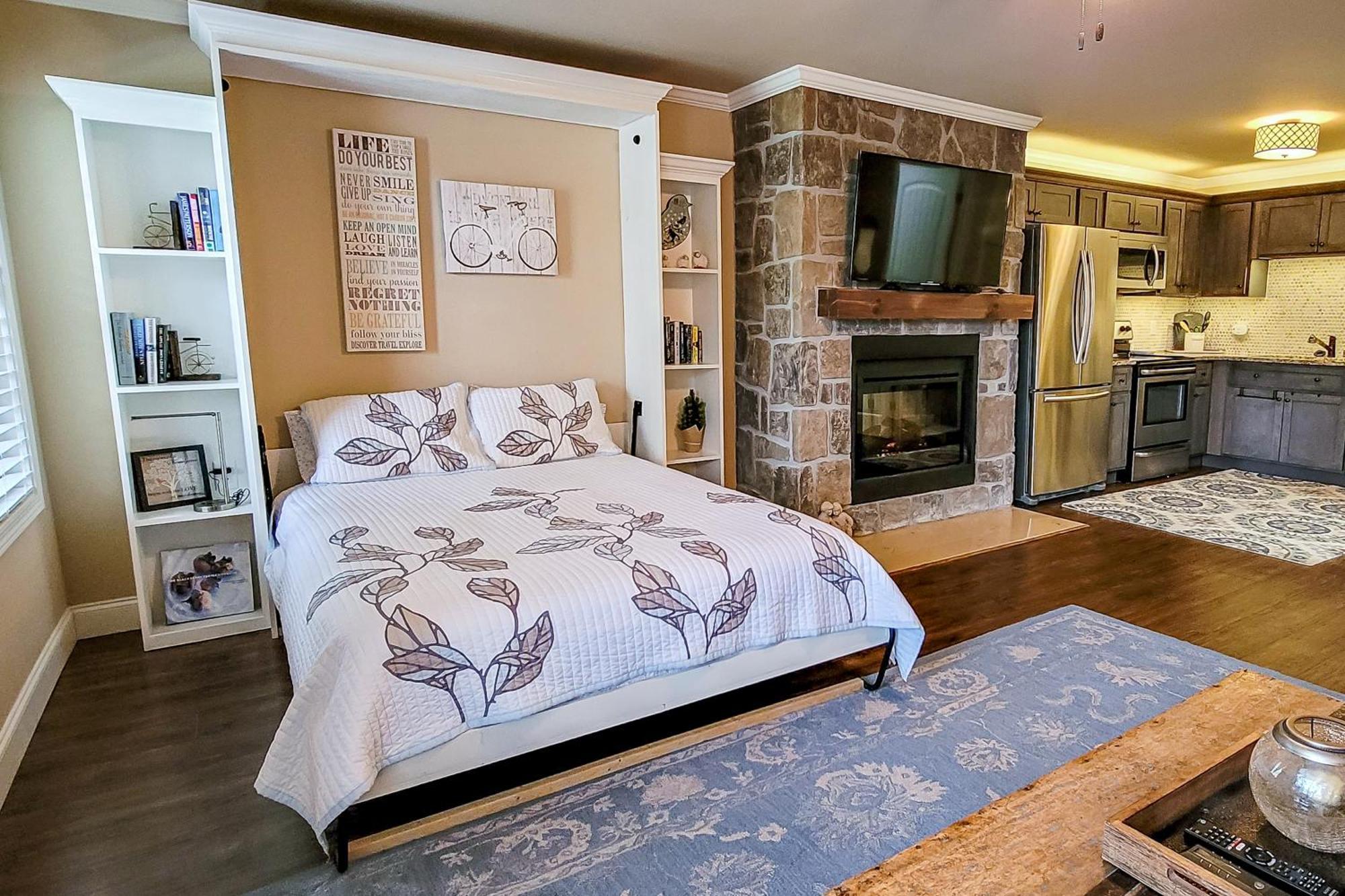Little River Loft & Riverfront Gem Townsend Ruang foto